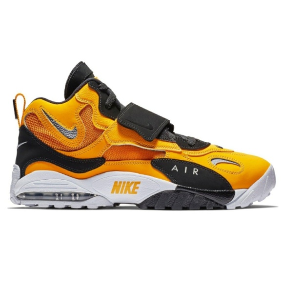 nike air max speed turf university gold